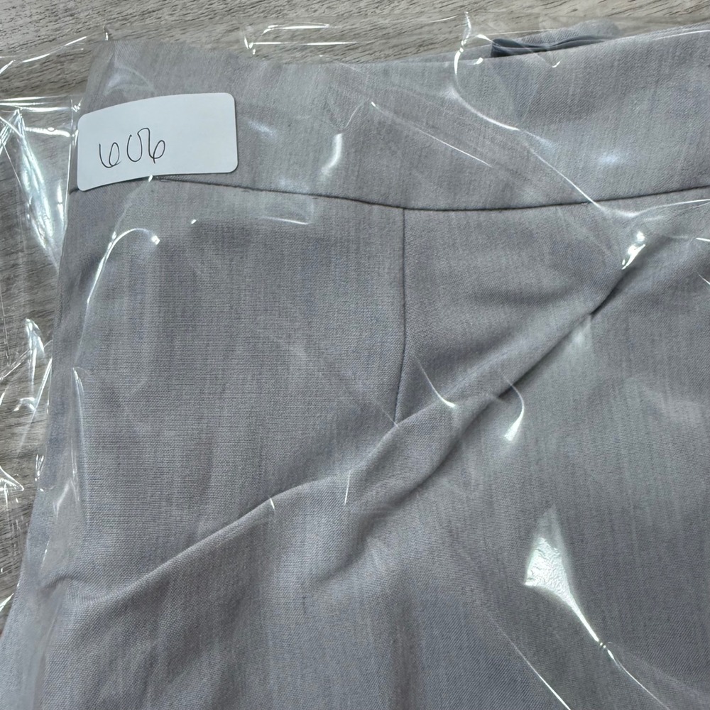 Zac & Rachel Women's Gray Straight Leg Dress Pants Size 6 - Picture 12 of 12